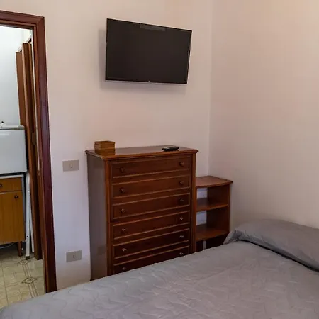 L'isola Che Non C'e إزولا ديلي فيمين